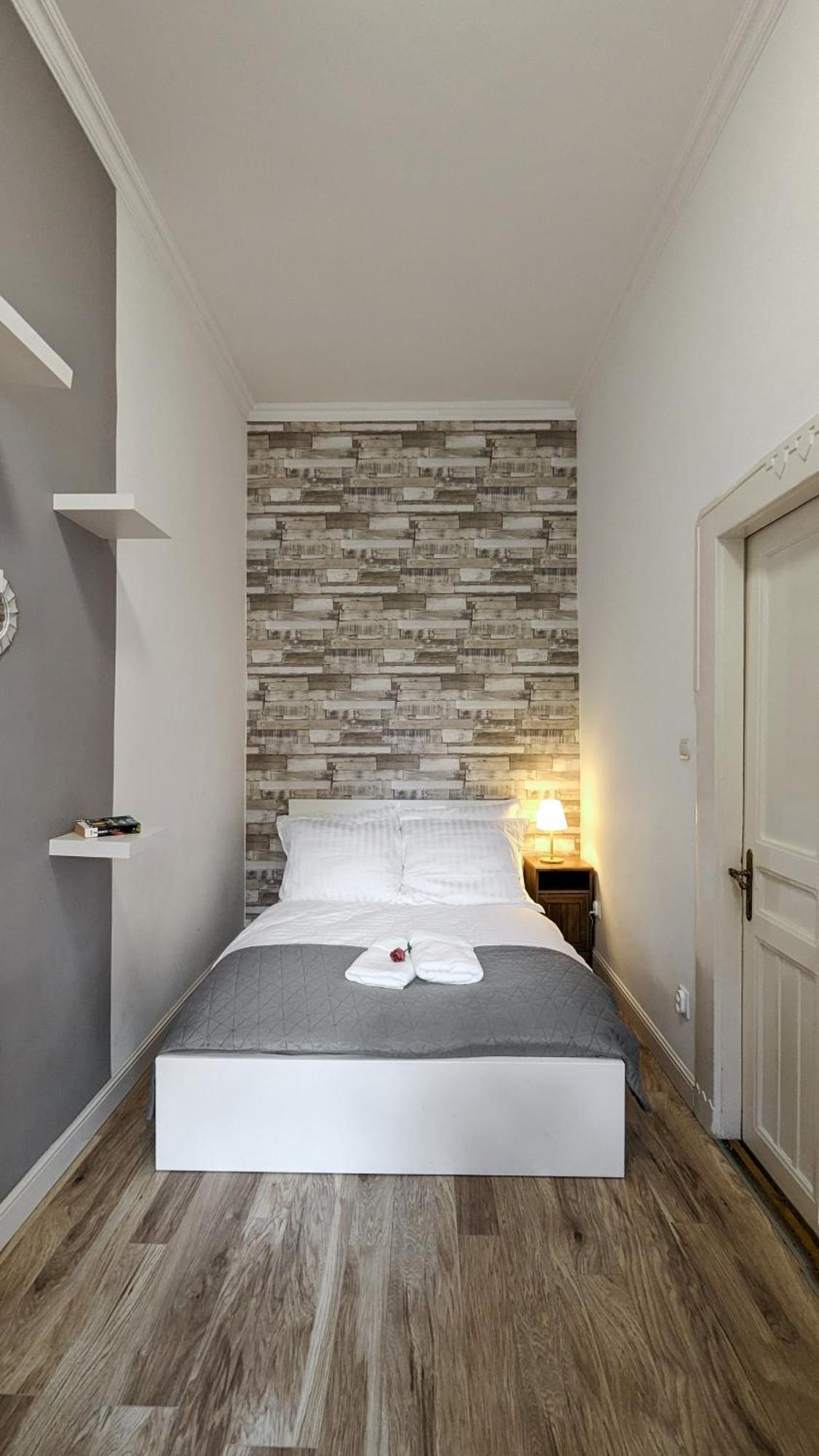 3 Room Apartment In The Beautiful Street Budapeşte Dış mekan fotoğraf