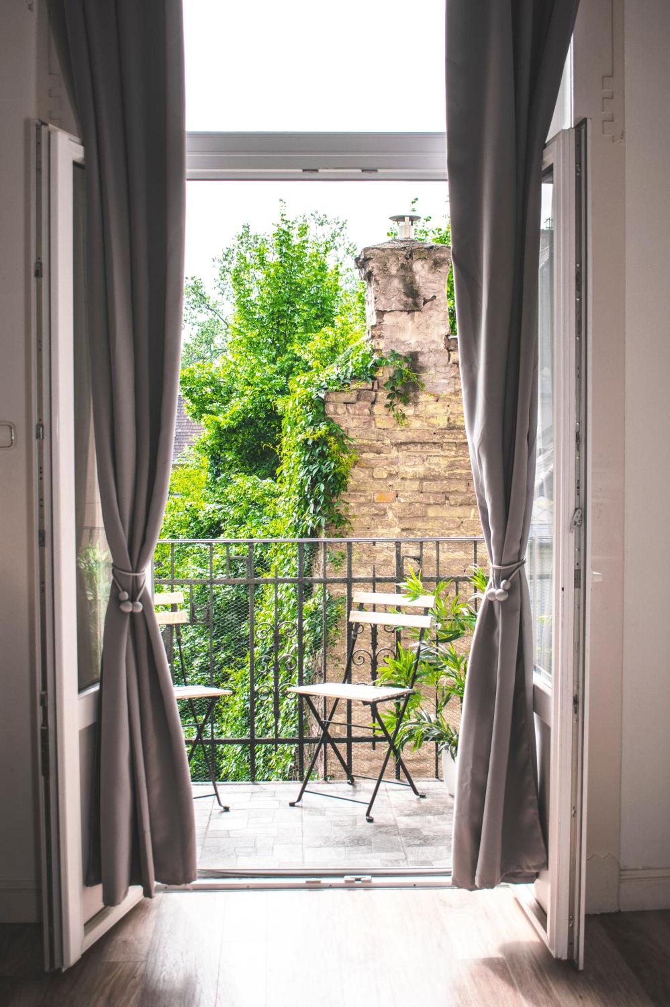 3 Room Apartment In The Beautiful Street Budapeşte Dış mekan fotoğraf