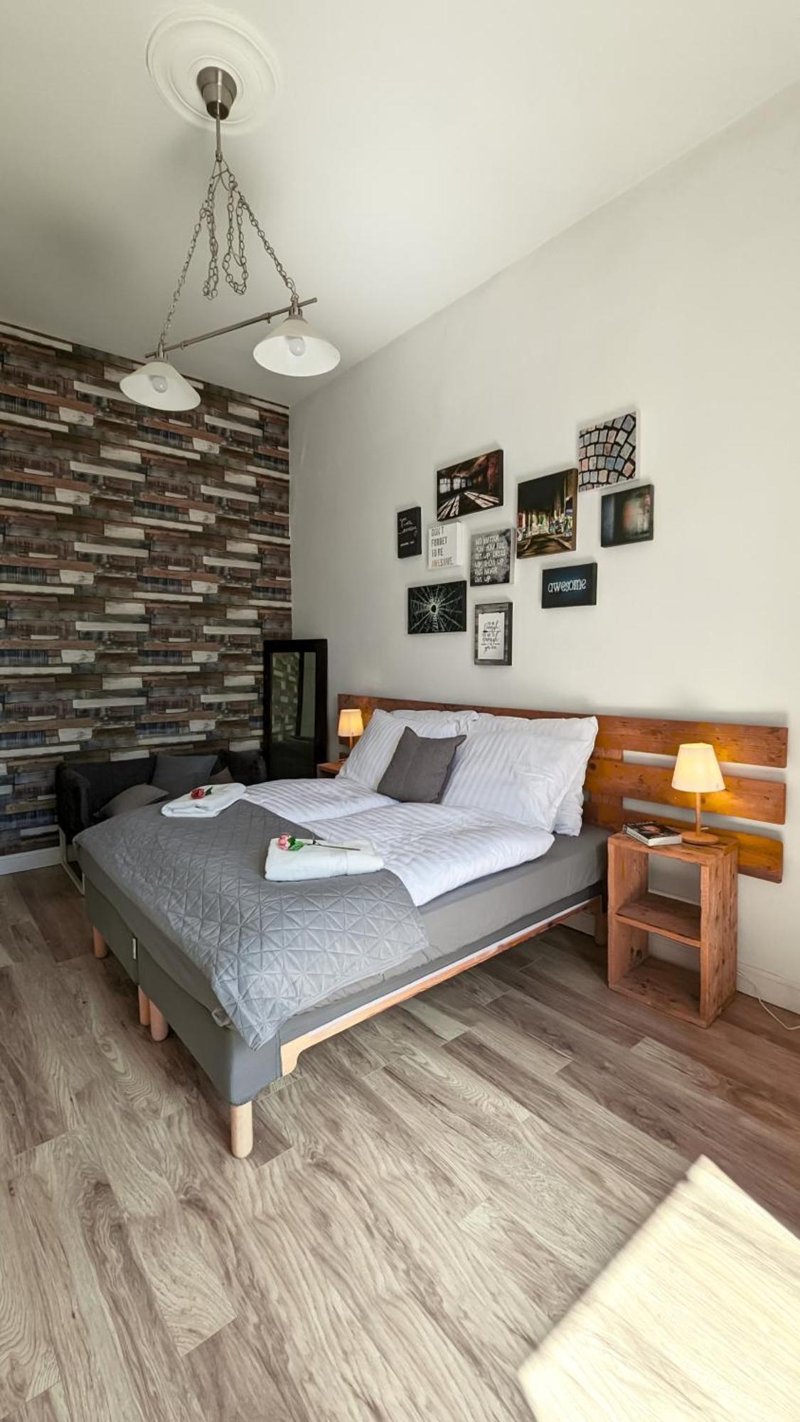 3 Room Apartment In The Beautiful Street Budapeşte Dış mekan fotoğraf