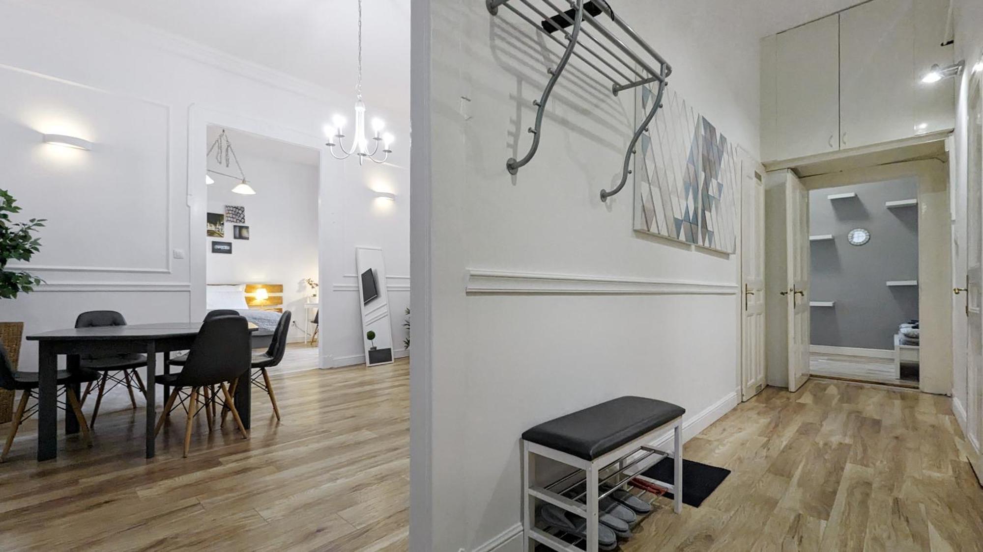 3 Room Apartment In The Beautiful Street Budapeşte Dış mekan fotoğraf