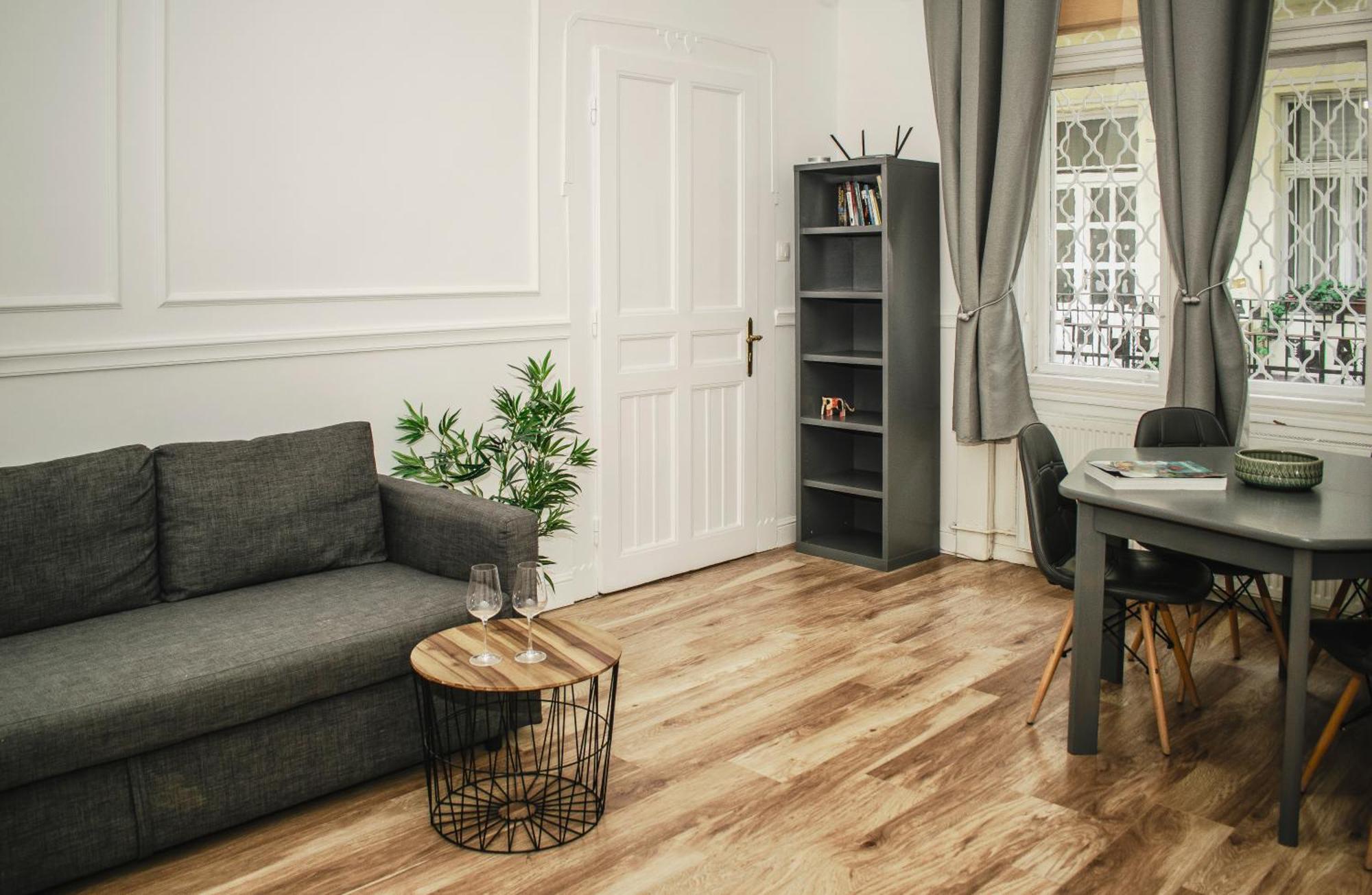 3 Room Apartment In The Beautiful Street Budapeşte Dış mekan fotoğraf