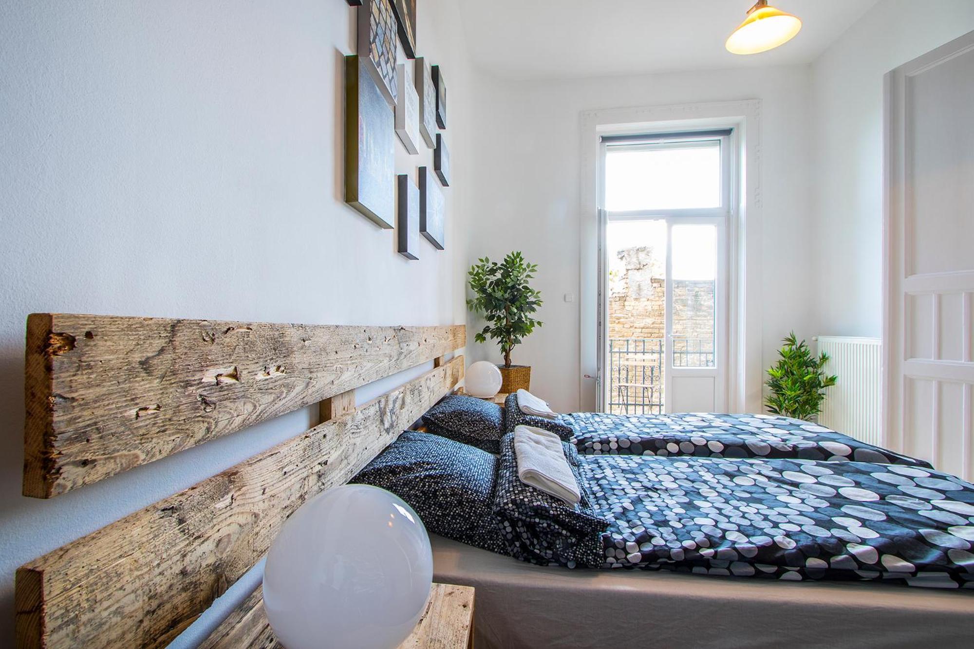 3 Room Apartment In The Beautiful Street Budapeşte Dış mekan fotoğraf