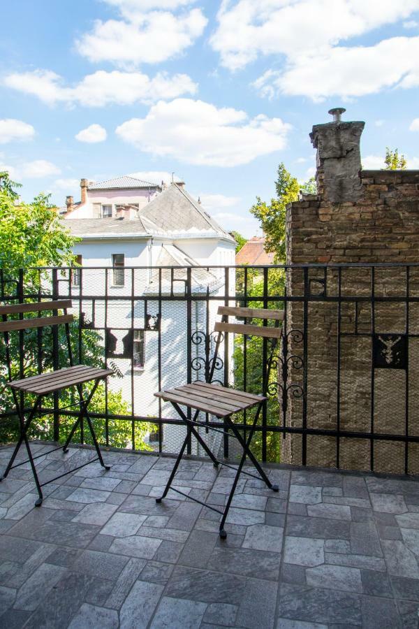 3 Room Apartment In The Beautiful Street Budapeşte Dış mekan fotoğraf